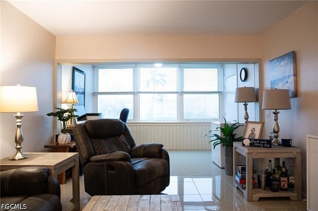 Building Photo - 1724 Pine Valley Dr