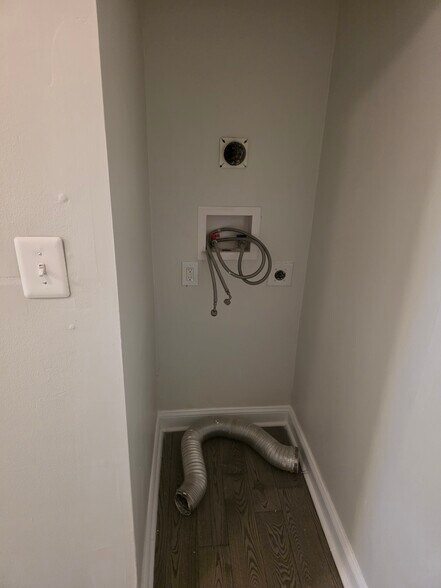 Building Photo - 602 Washington Ln