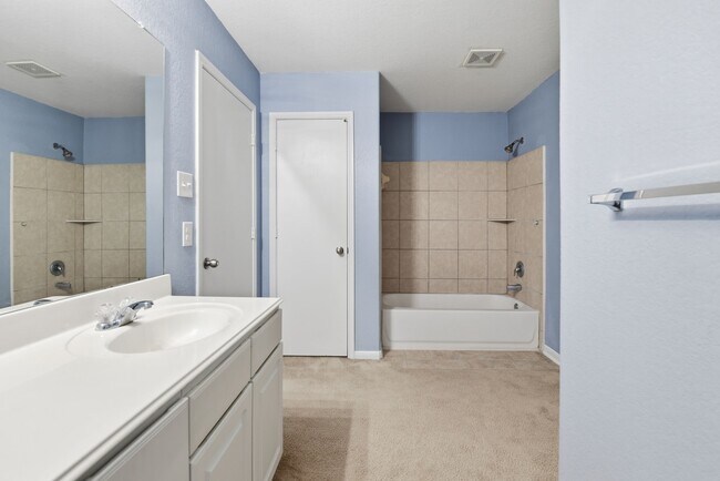 Building Photo - 16763 N Blue Jay Dr