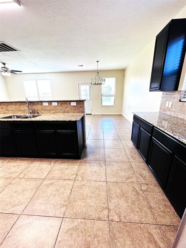 Building Photo - 1607 Bel Riposo Ln