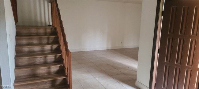 Building Photo - 12345 Woodrose Ct