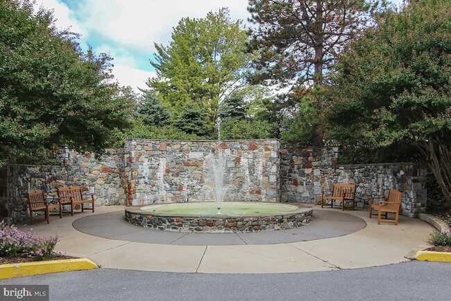 Building Photo - 3310 N Leisure World Blvd