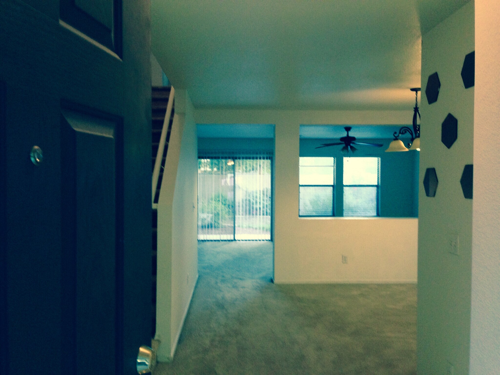 Building Photo - 722 N 112th Dr