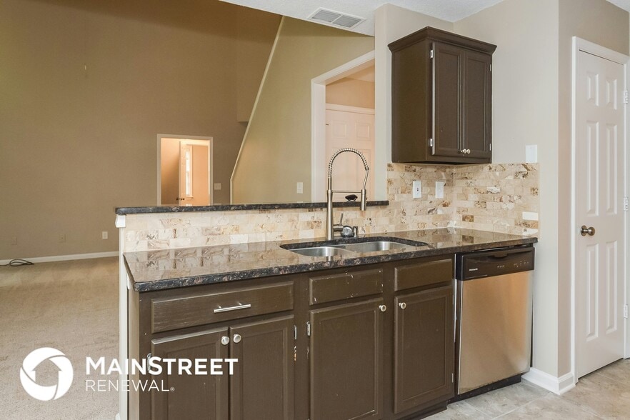 Building Photo - 2970 Binghampton Ln