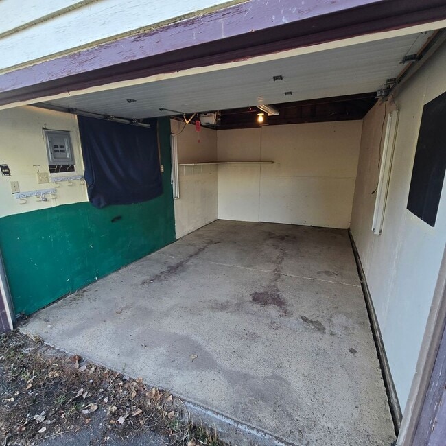 Building Photo - 2528 Hope St