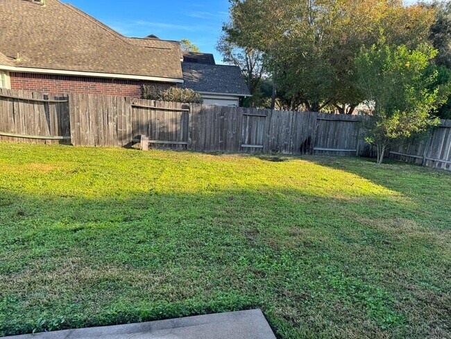 Building Photo - 5823 Grand Saline Dr