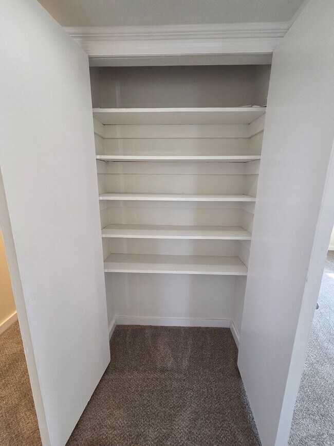 Building Photo - LAKELAND HOMES