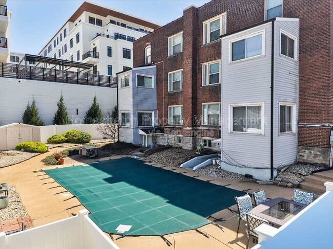 Building Photo - 4561 Laclede Ave