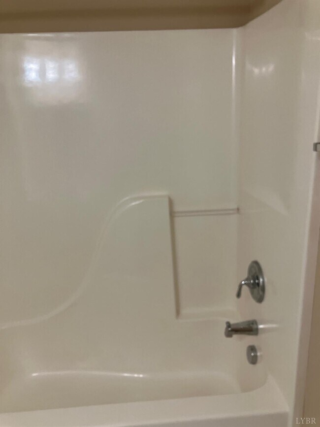 Building Photo - 518 Northwynd Cir