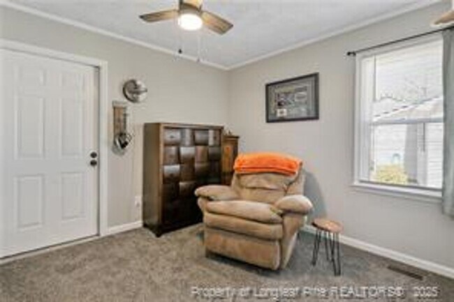 Building Photo - 2527 SIlverbell