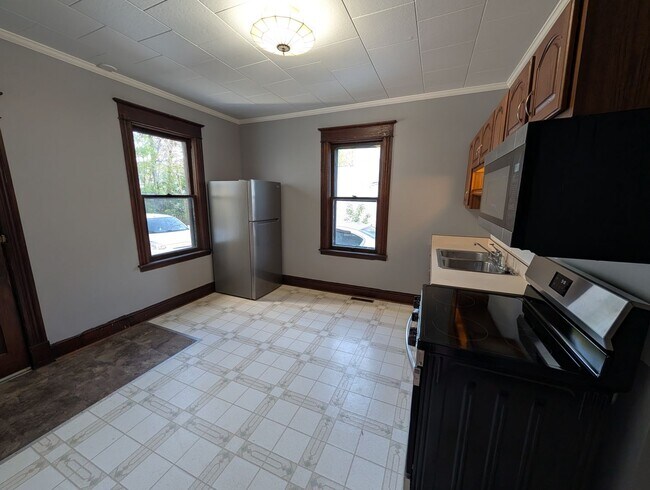 Building Photo - 60 McElwain Ave