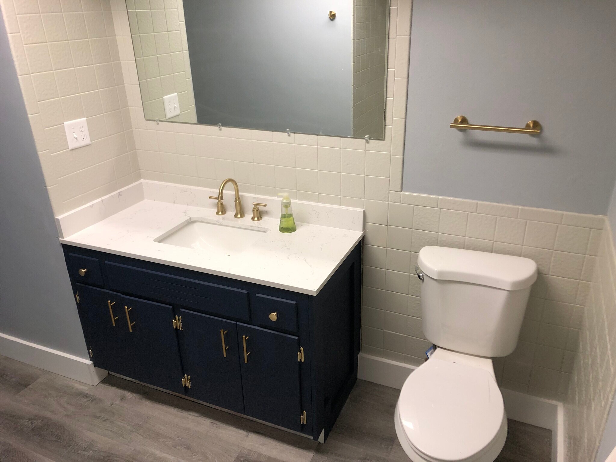 Freshly Remodeled Bathroom - N136W14329 Bonniwell Rd