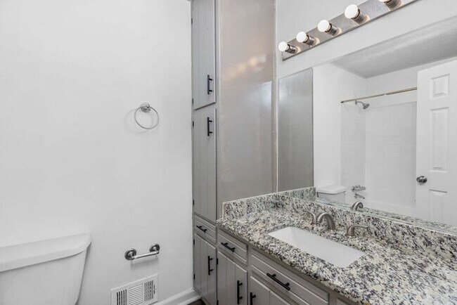 Building Photo - 1285 Coronada Dr