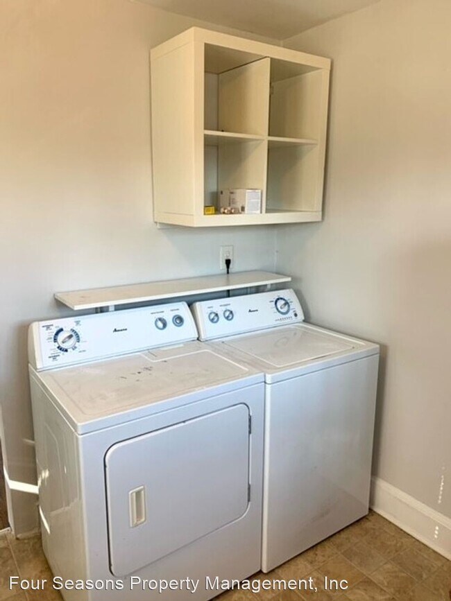 Building Photo - 2 br, 1 bath House - 1422 Nassau Boulevard