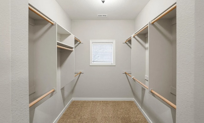Building Photo - Beautiful and Spacious Single Family Condo...