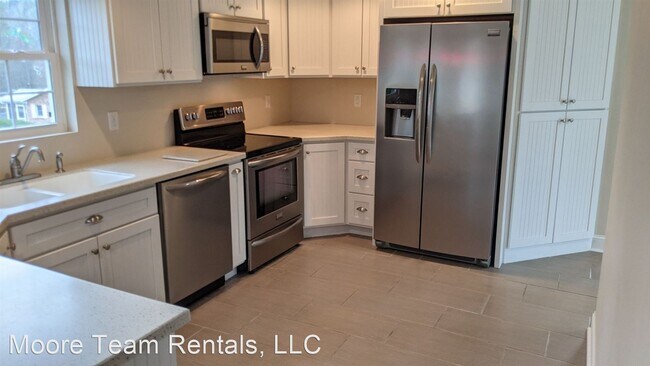 Building Photo - 1 br, 1 bath House - 114 Bumont Drive