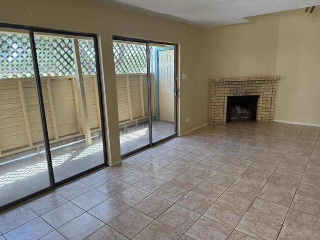Building Photo - 6106 Wilderock Dr