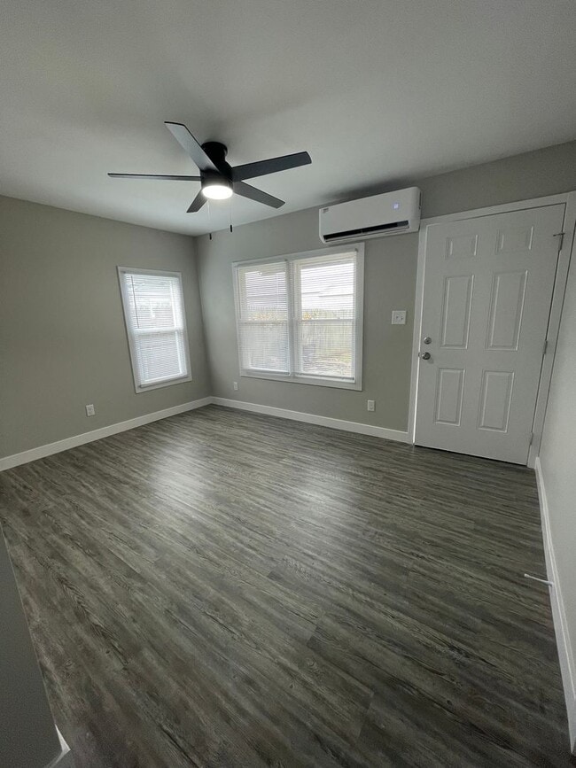 Building Photo - 2415 N 19th St