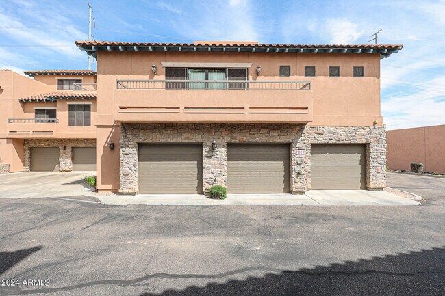 Building Photo - 20660 N 40th St