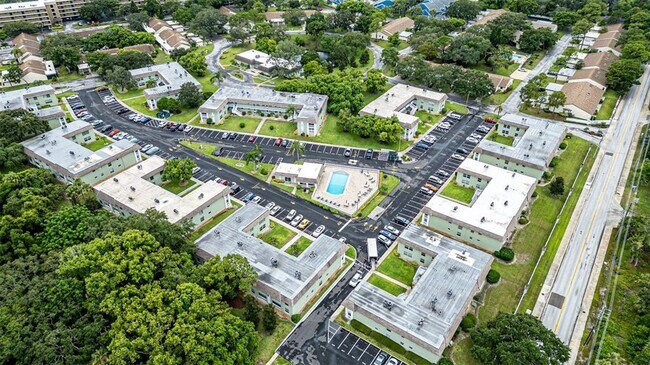 Building Photo - 1250 S Pinellas Ave