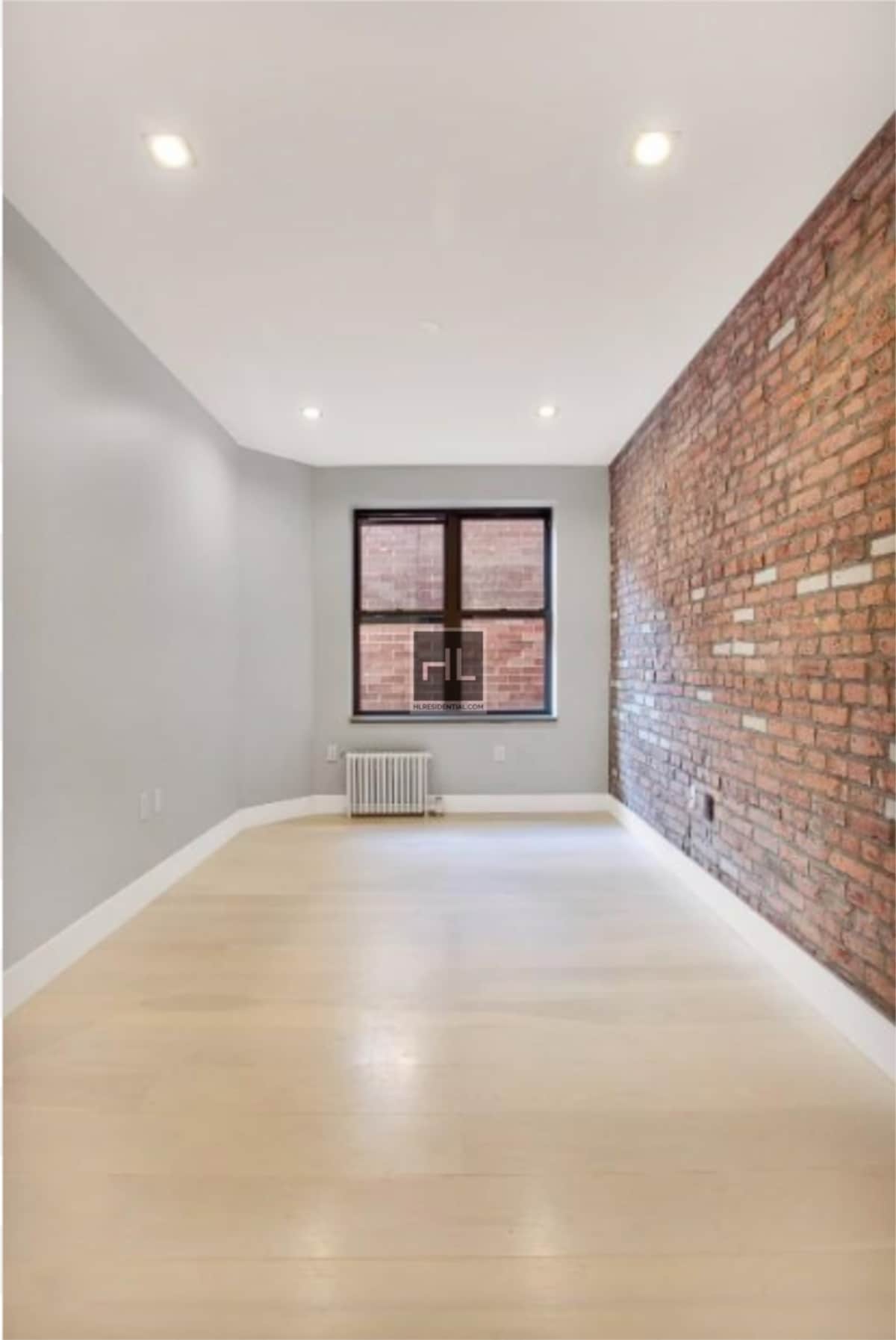 Building Photo - STANTON ST.