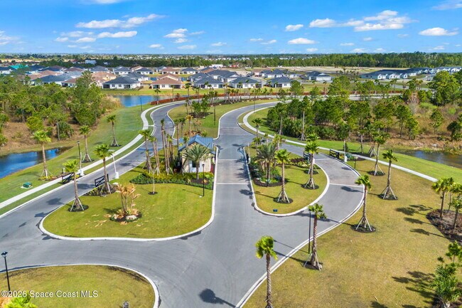 Building Photo - 1464 Island Ave NW