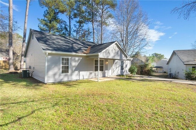 Building Photo - 9211 Fairway Ct