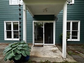 Building Photo - 108 Lisa Dr