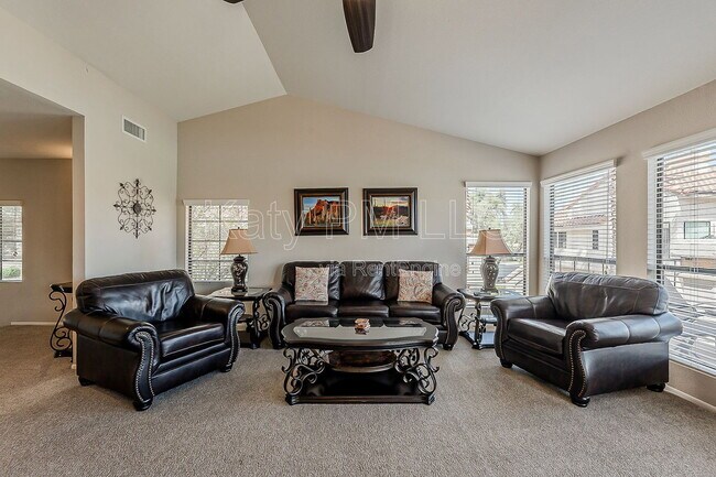 Building Photo - 9707 E Mountain View Rd