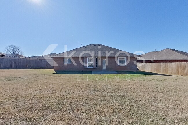 Building Photo - 4210 Syracuse St