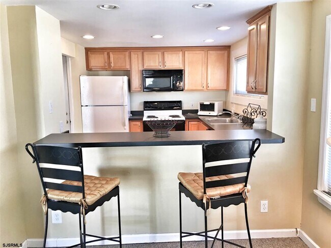 Building Photo - 316 N Vendome Ave