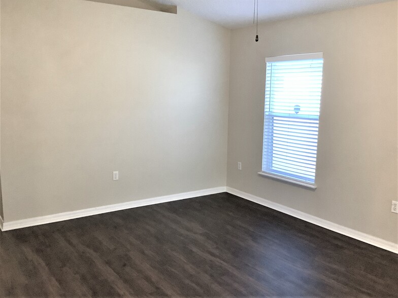 Building Photo - 30400 Pongo Way