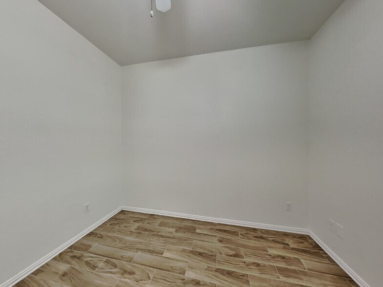 Building Photo - 6401 Downeast Dr