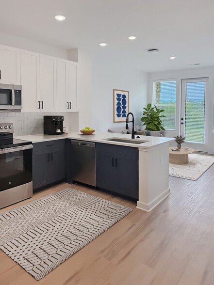 Building Photo - Hominy at RiverBlue