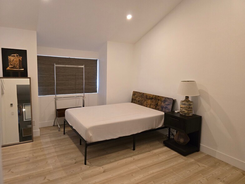 Building Photo - 6161 Caminito Baeza