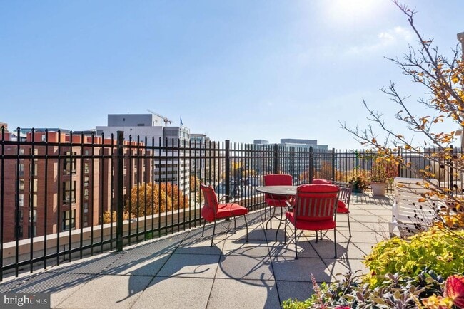 Building Photo - 2201 L St NW