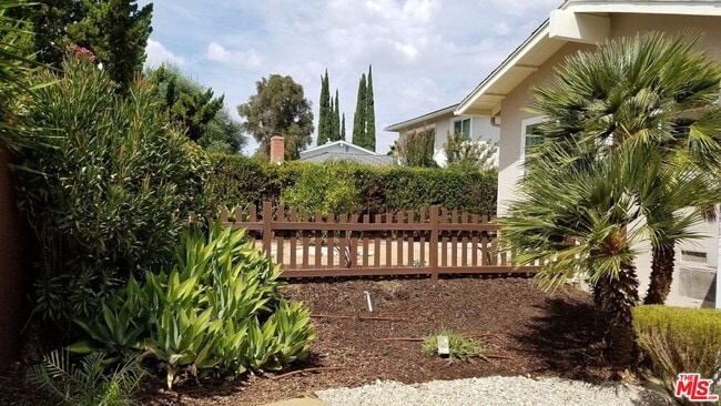 Building Photo - 5559 Modena Pl