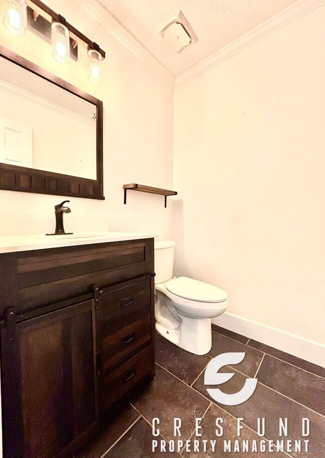 Building Photo - 4 Bed, 2.5 Bath - MINUTES FROM FORT LIBERT...