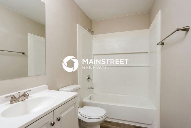 Building Photo - 4 Bedroom Pet-Friendly Home in Moscow Mill...