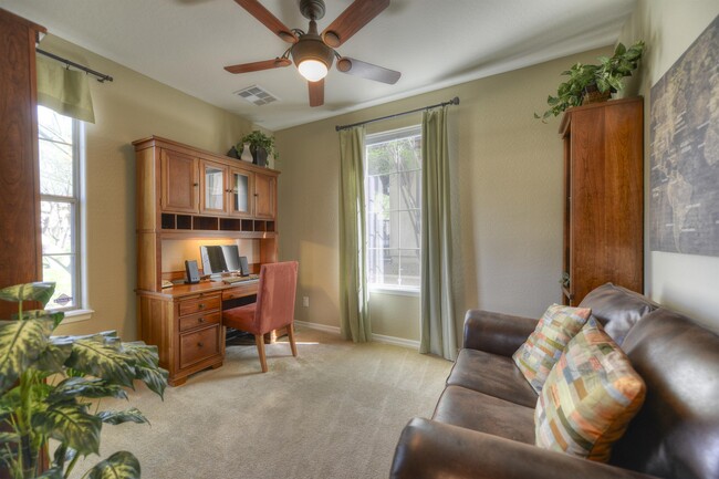 Building Photo - 9273 E Western Saddle Way