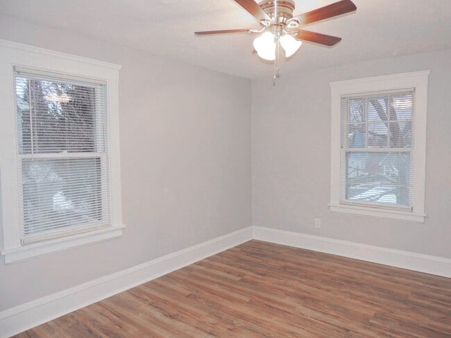 Building Photo - Gorgeous & Completely Rehabbed 3 Bed - 1.5 Bath Colonial for Rent!