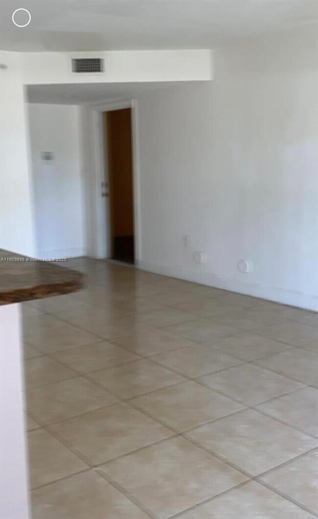 Building Photo - 20850 SW 87th Ave