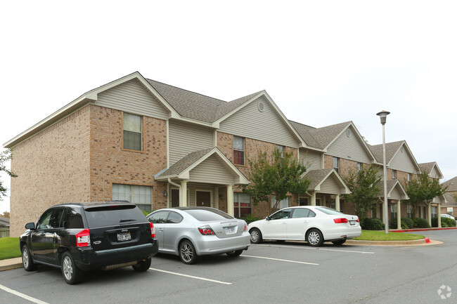 Brentwood Apartments - Conway, AR | Apartment Finder