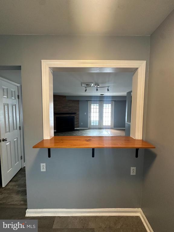 Building Photo - 406 Barrington Ct