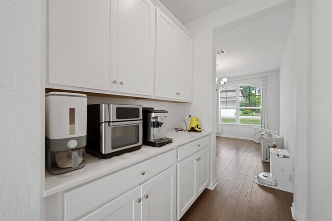 Building Photo - 7624 Alouette Dr