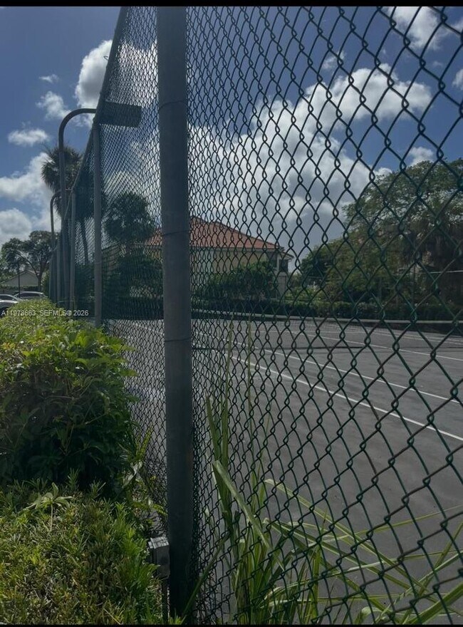 Building Photo - 5721 Riverside Dr