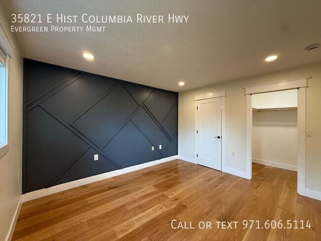 Building Photo - 35821 Historic Columbia River Hwy