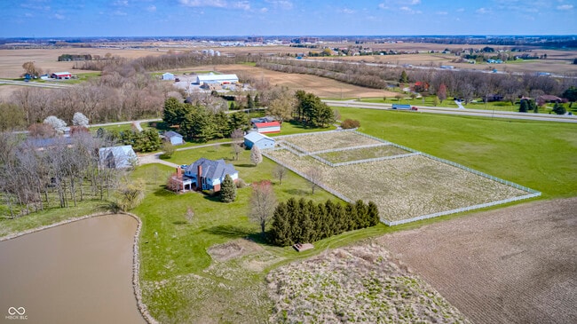 Building Photo - 2009 W 250 N