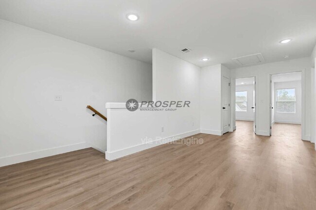 Building Photo - 4056 Parris Bridge Rd