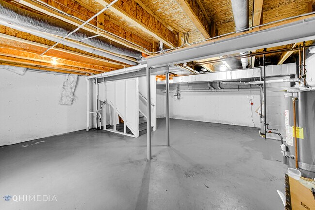 Building Photo - 2492 Stoughton Cir